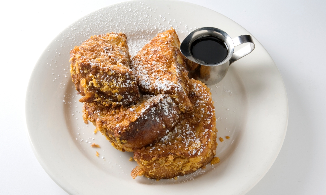  french toast with syrup 