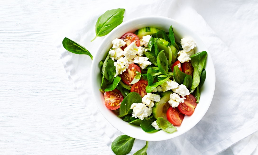  spring green salad with goat cheese 